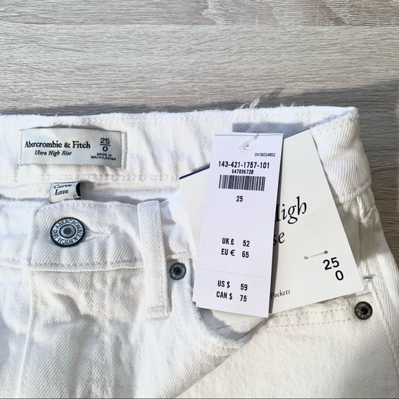 Abercrombie Curve Love Ultra High Rise White Denim Skirt - Picture 5 of 5